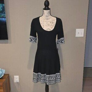 Nina Leonard Fit and Flare Sweater Dress Size Medium